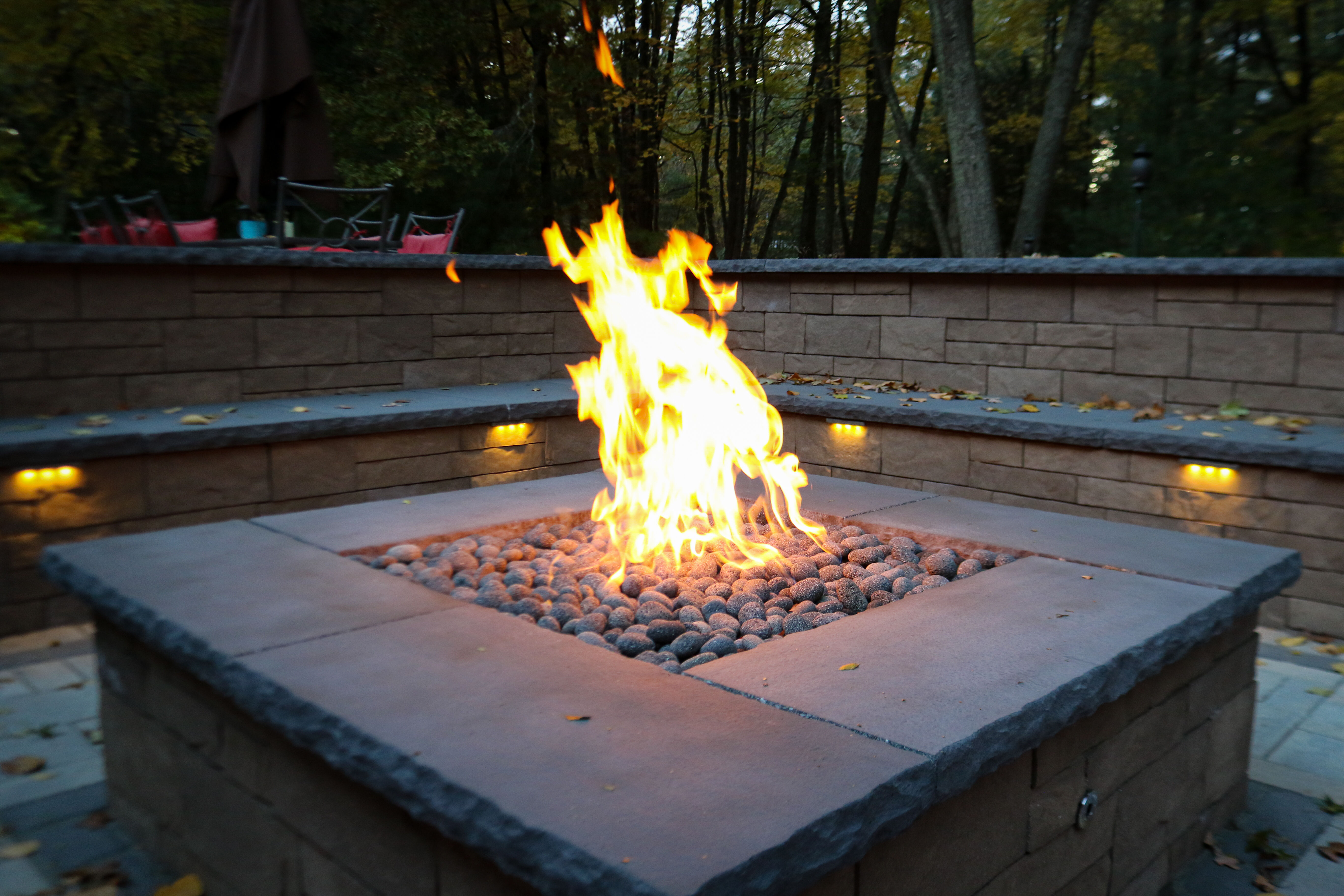 How To Build A Gas Fire Pit | Woodlanddirect.com